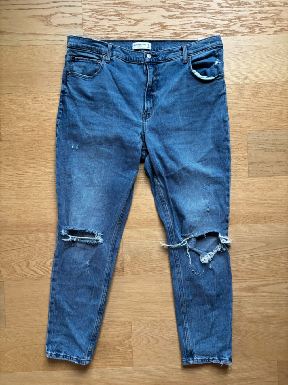 Abercrombie and Fitch women’s the skinny high rise jeans size 34/18 Long